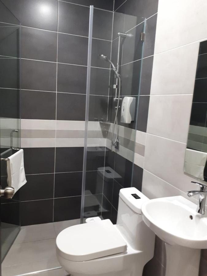 Hotin Inn Kuching Zewnętrze zdjęcie